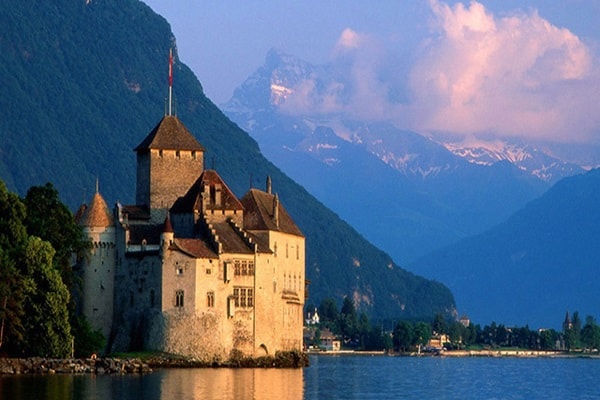 Attractions and Places to Visit in Switzerland